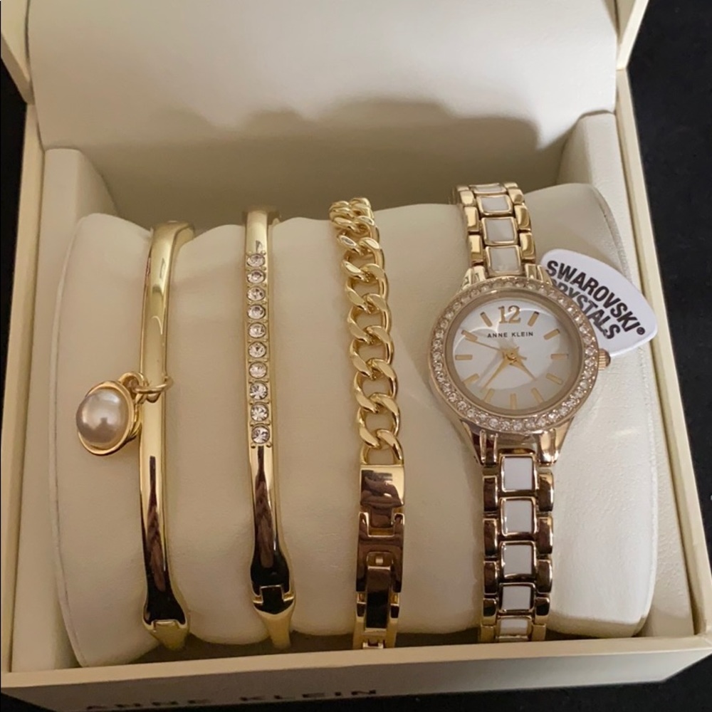 Watch & bracelet set